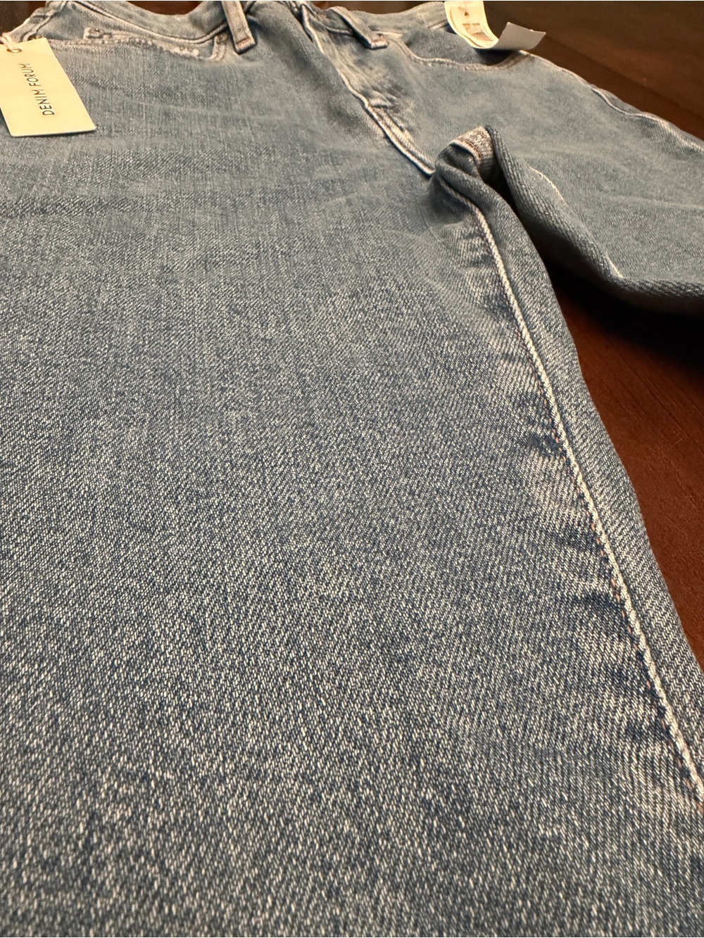Aritzia Light Blue Straight-Leg Jeans - Picture 6 of 7